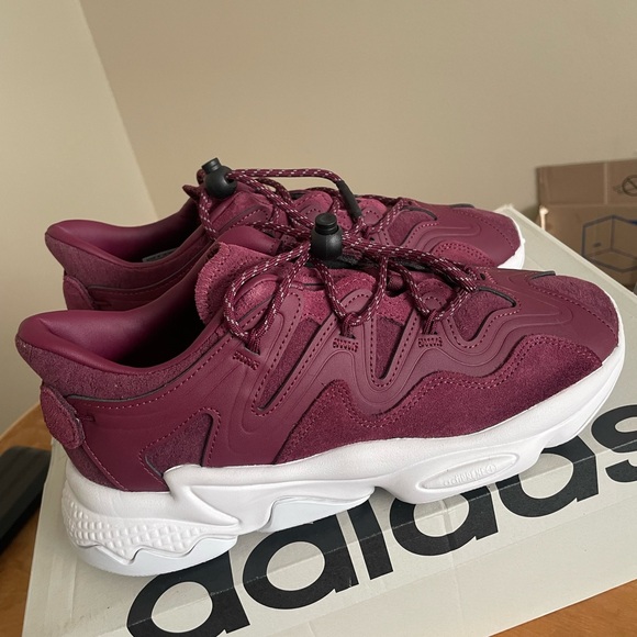 Adidas Womens Ozweego Plus W Victory Crimson Running Shoes H01184 Size 8.5 - Picture 6 of 7